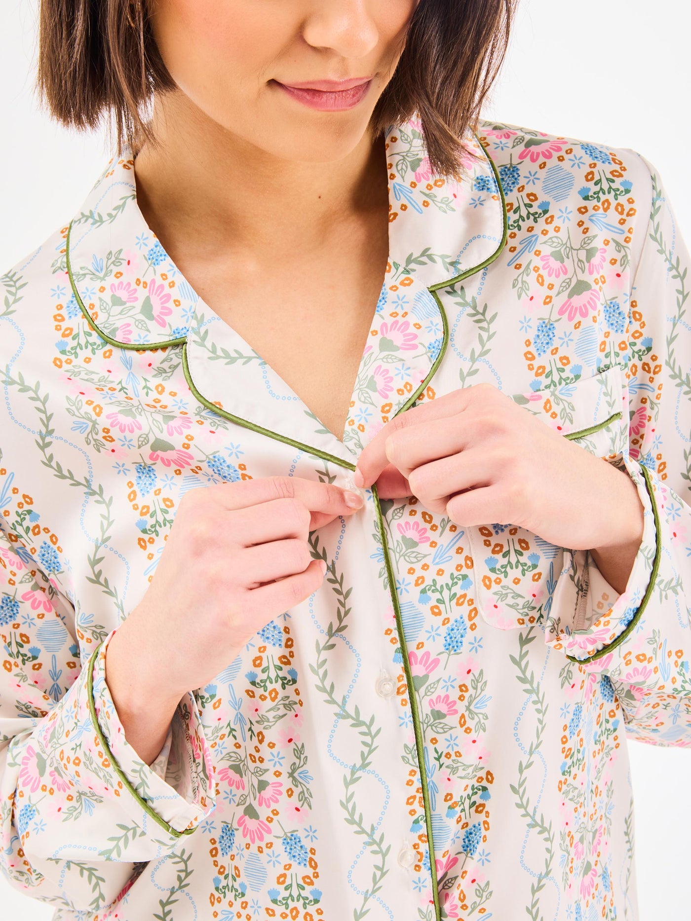 Women's Charlotte Satin Pants Set | Ivy Lane Ivory