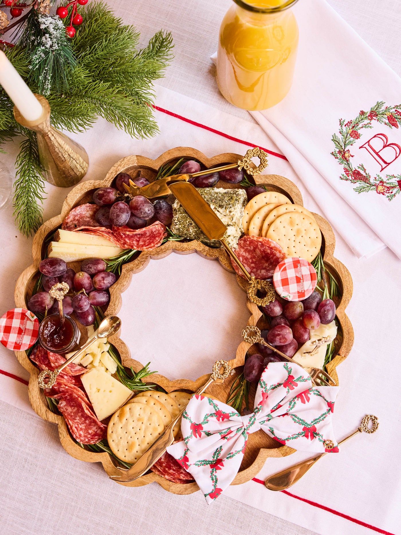 Magnetic Bow Board | Wreath