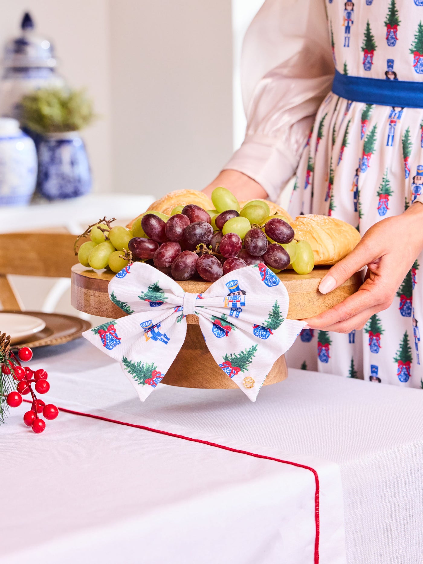 Magnetic Fabric Bow | Merry Marchers