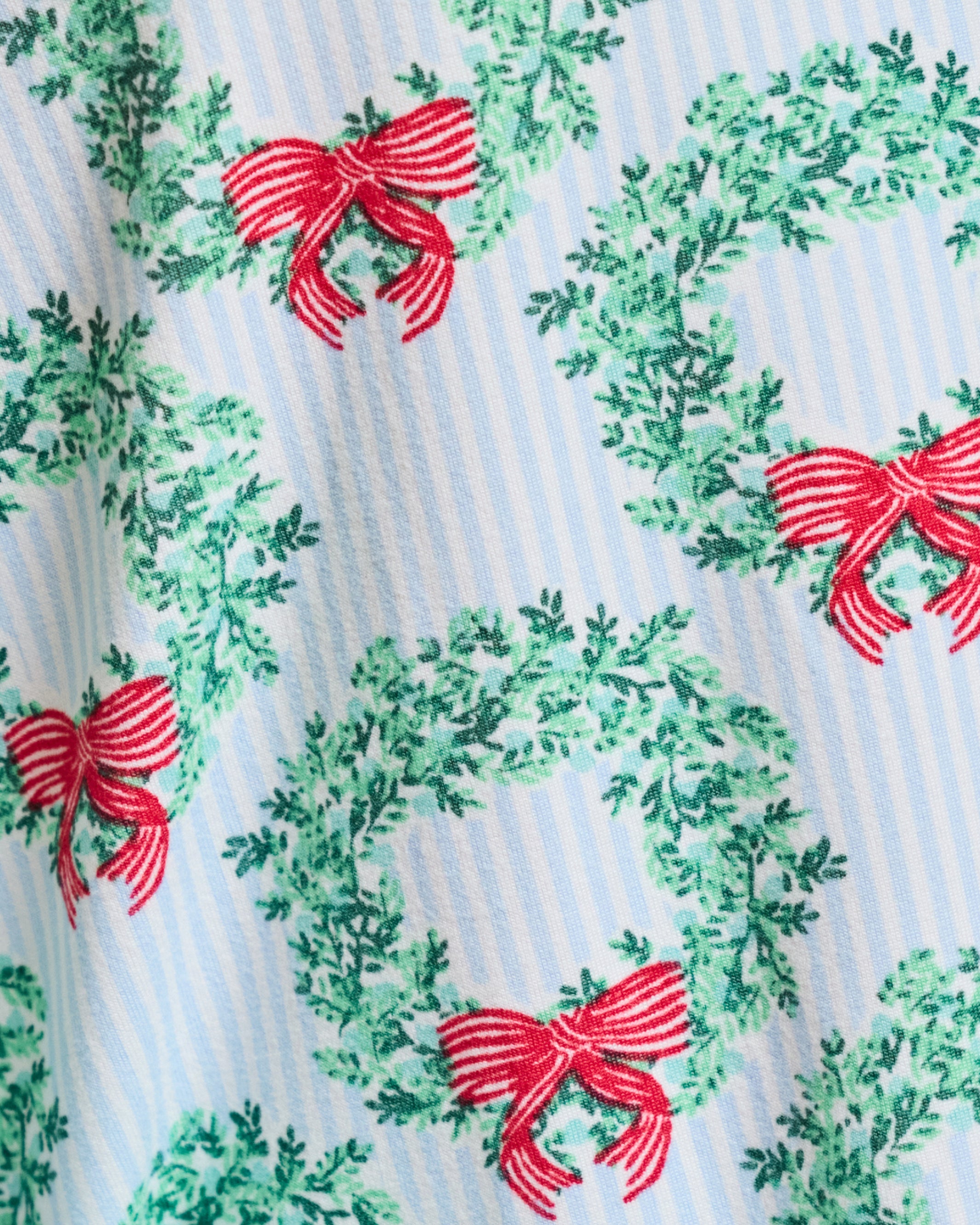 Wreath & Ribbon