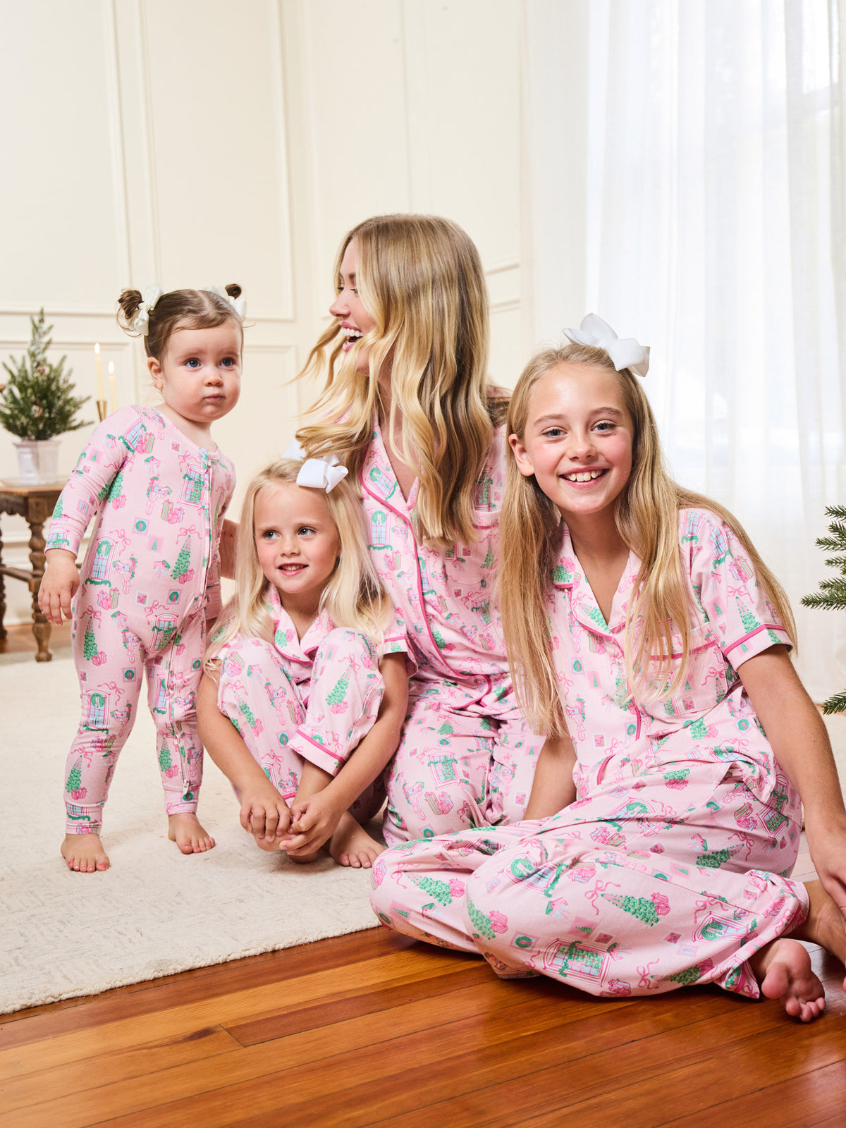 Women's Charlotte Pants Set | Christmas Cottage Pink